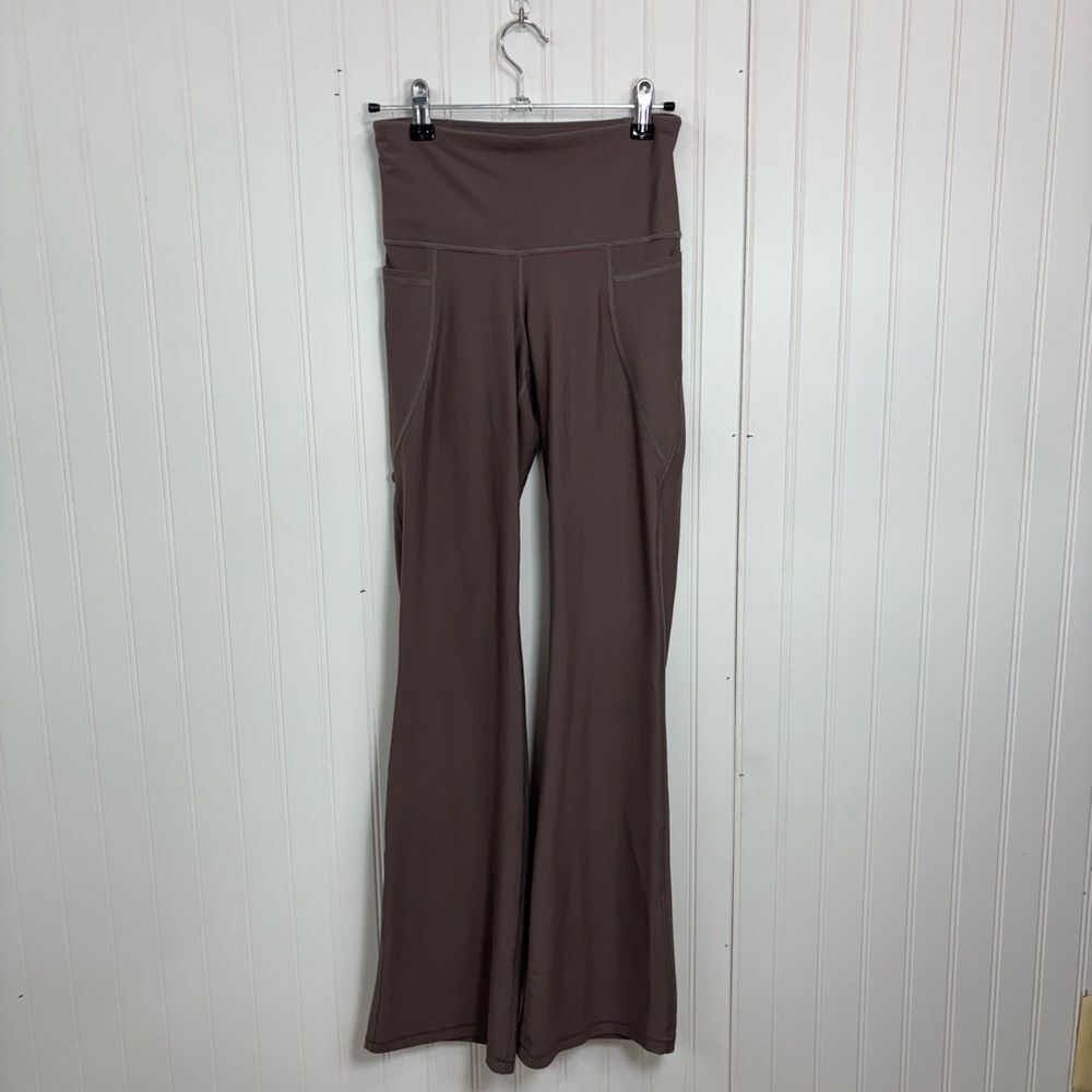 Old Navy powersoft Women's Taupe/brown high rise slim boot cut leggings